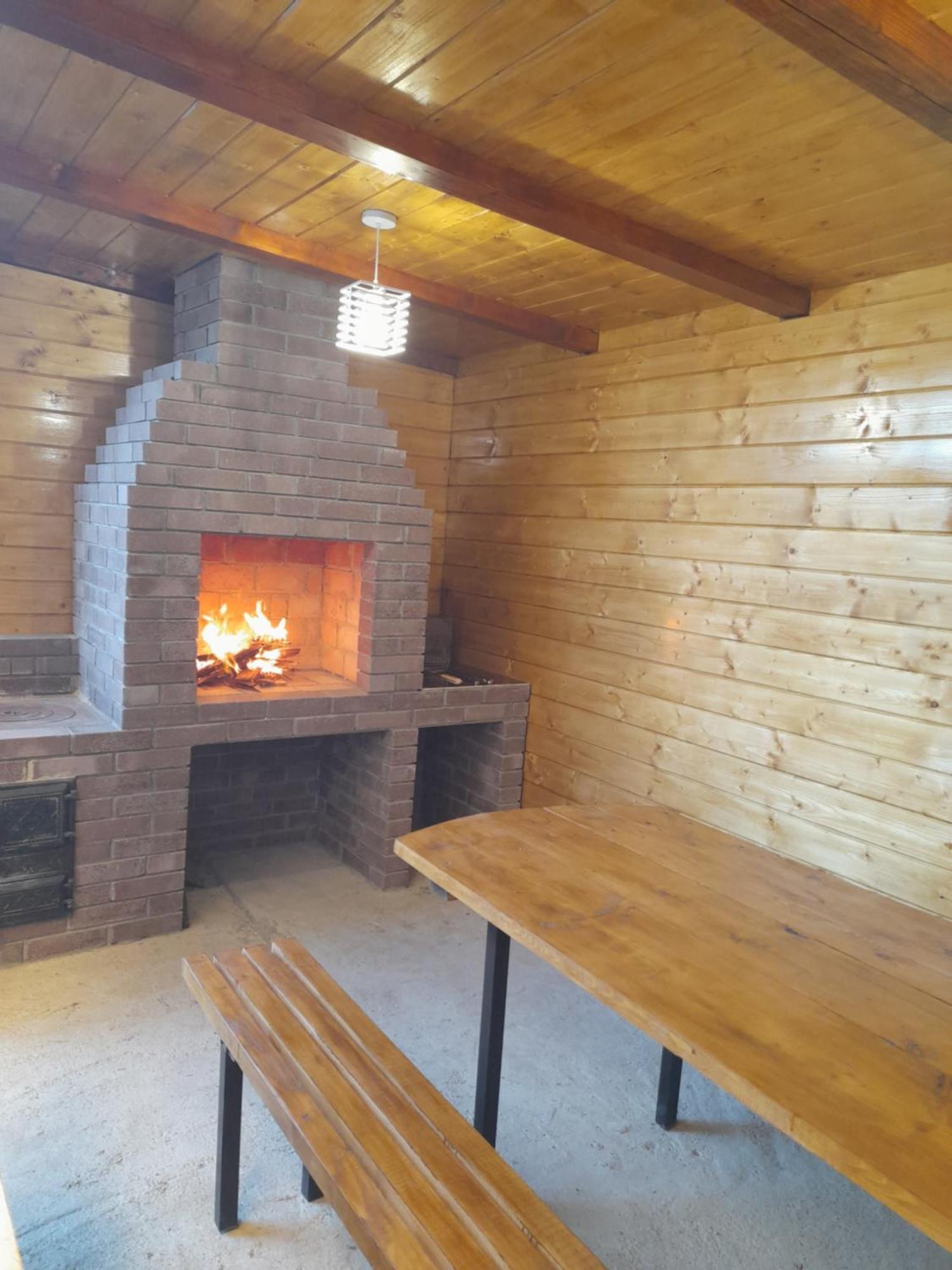Villa Dva Opryshka Jaremtsche Zimmer foto